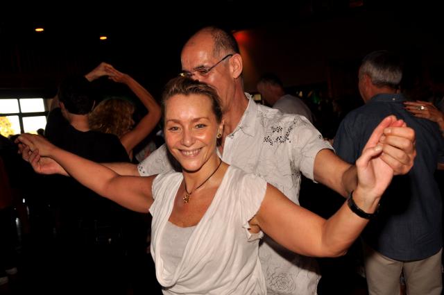 min 2010 10 10 station danse 100